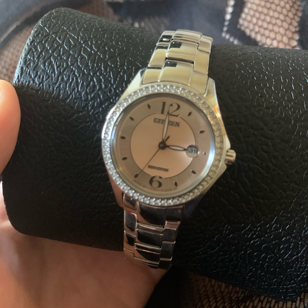 Citizen Watch - Picture 2 of 3
